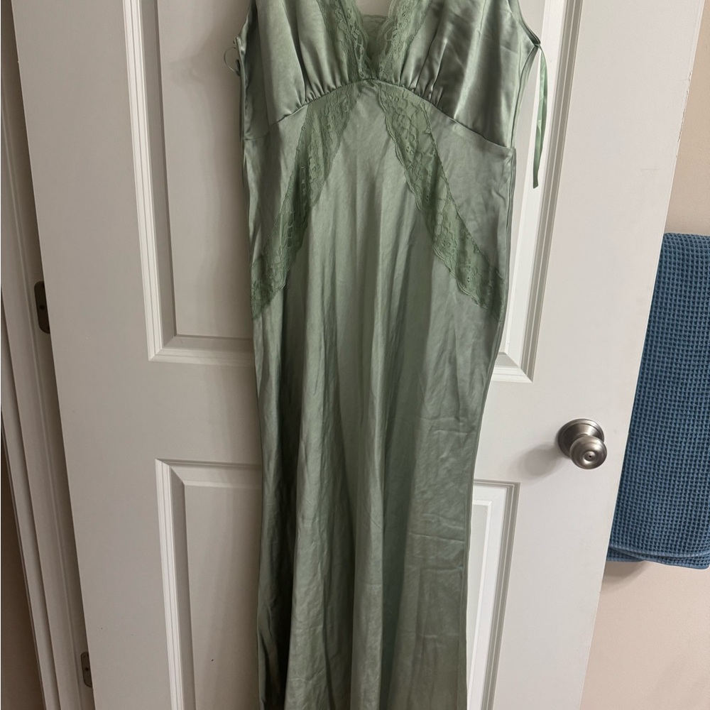 Hello Molly Green Maxi Dress